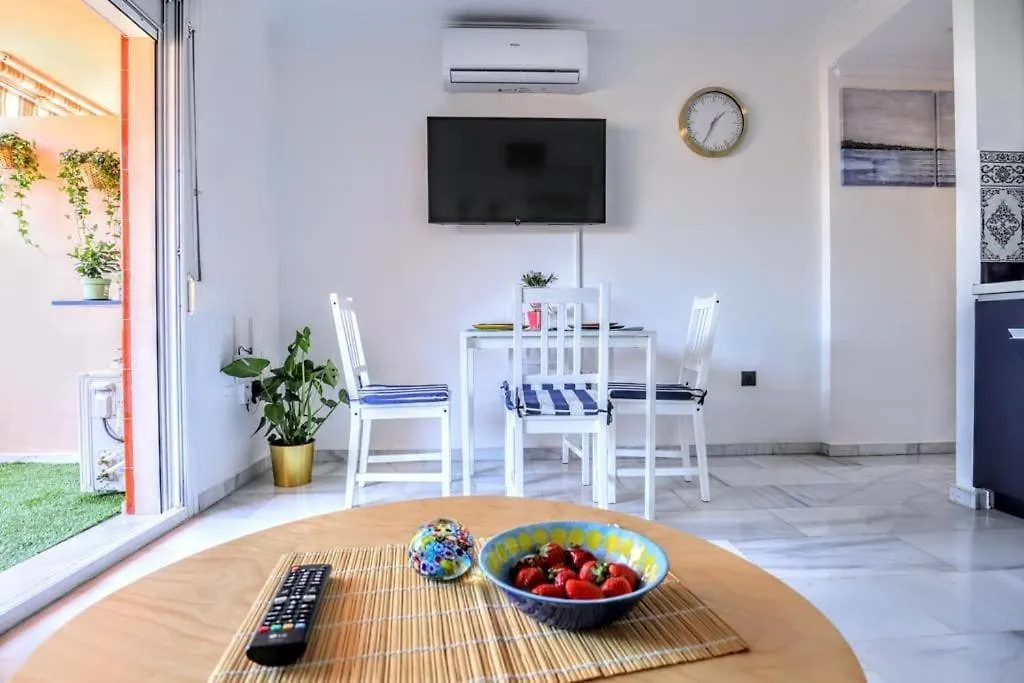 Blue Marine Home - Parking, Pool, Ac, Wifi Fuengirola Spain