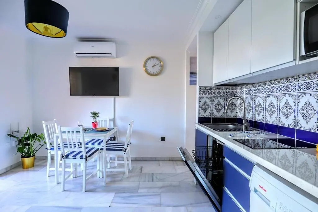 Blue Marine Home - Parking, Pool, Ac, Wifi Fuengirola 0*,  Spain